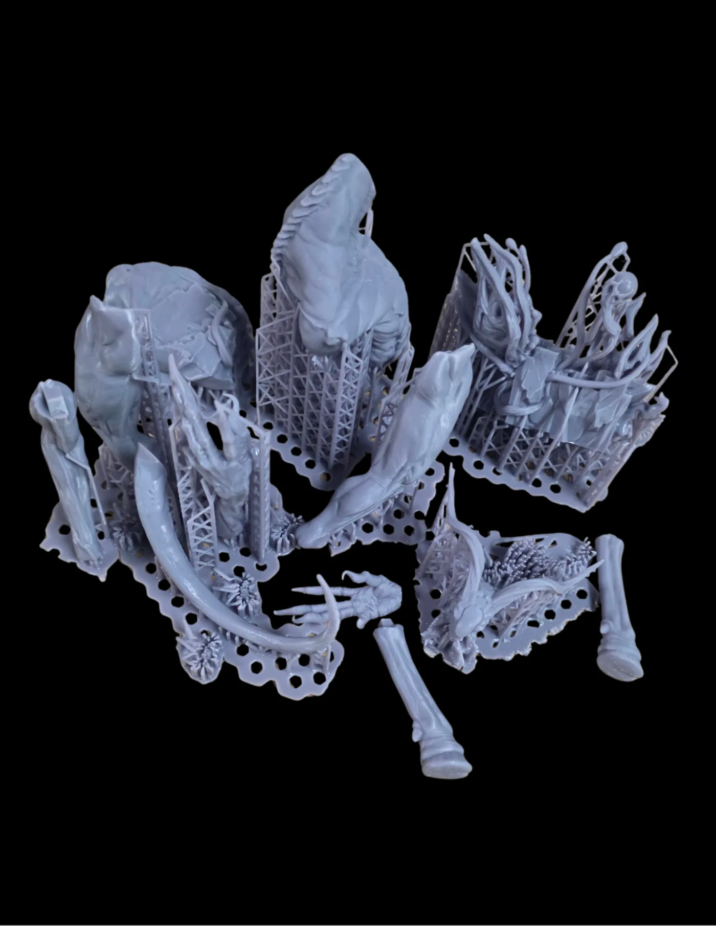 Void Mantis Figure, straight off the plate