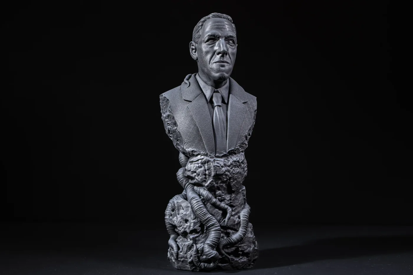 H.P. Lovecraft bust, printed in resin