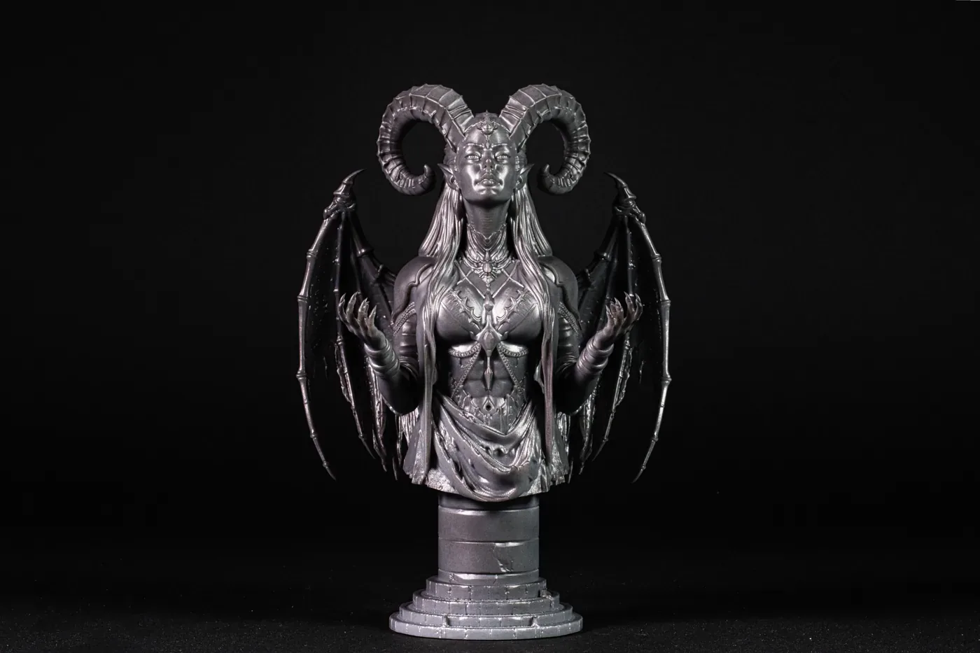 Succubus bust, printed in resin