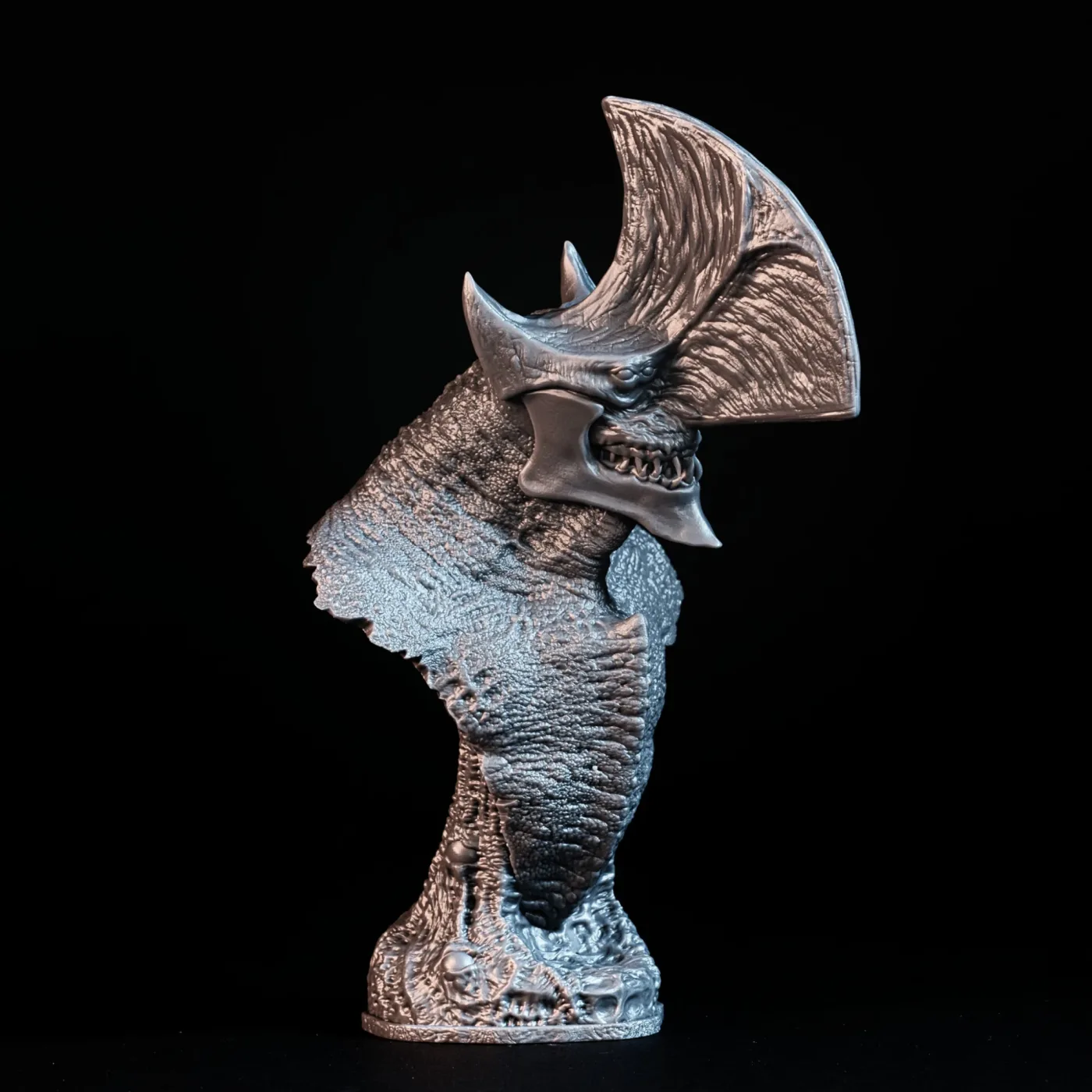 Trespasser Kaiju bust – Pacific Rim, printed in resin